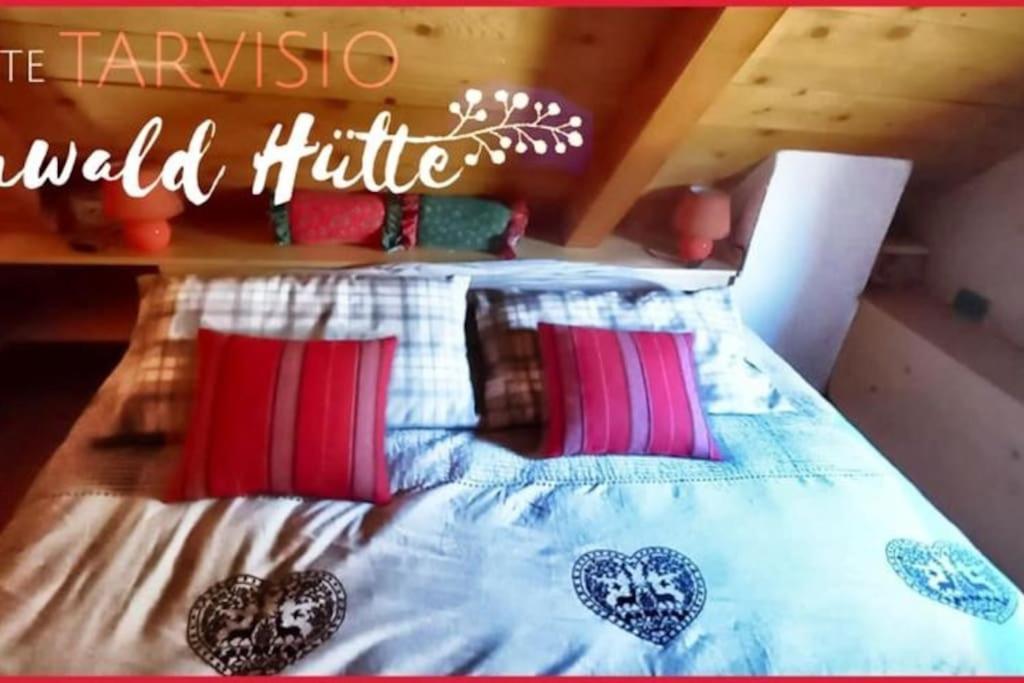 Gruenwald Huette Villa Tarvisio Bagian luar foto
